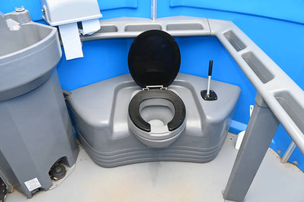 Best Best portable toilet rental  in Lafayette, CO